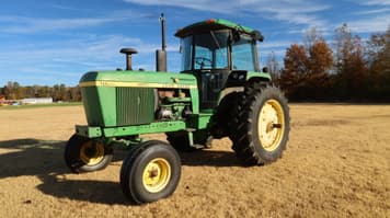 Main image John Deere 4240